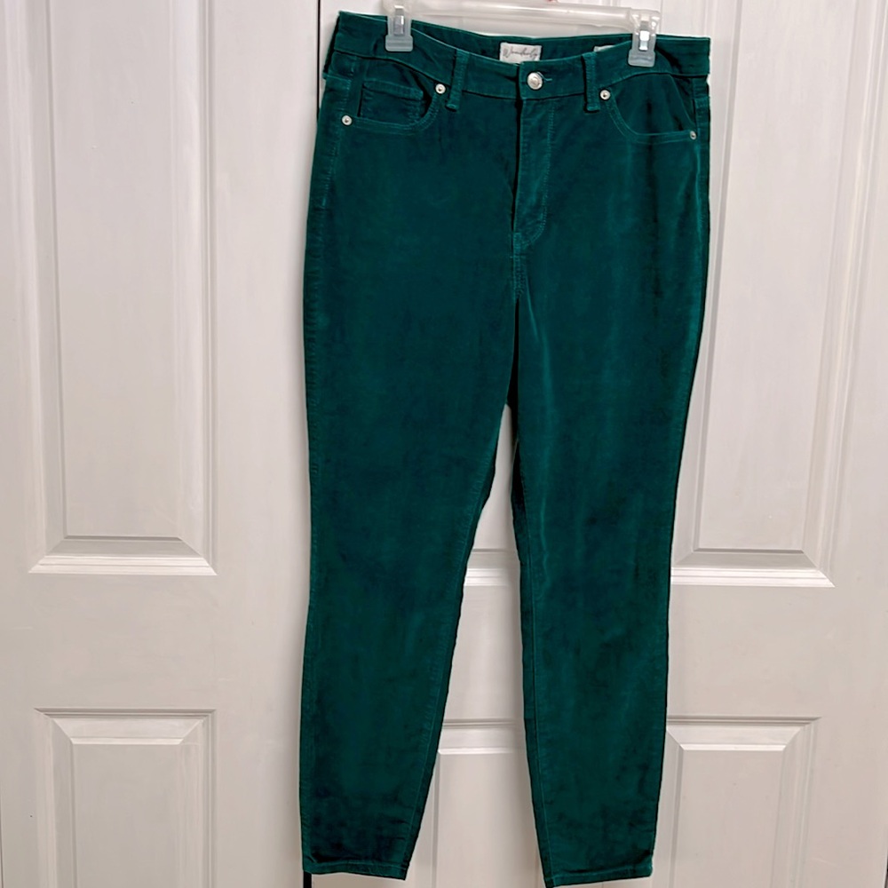 Wonderly Green High Rise 5 pocket Corduroy Crop Pants Size 12 Skinny